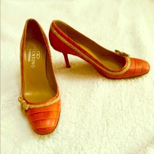 GORGEOUS VALENTINO PUMPS 38-1/2‼️